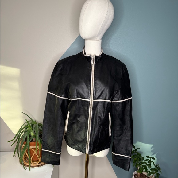 Y2K Black Leather Moto Jacket Cream Contrast Trim 2000s Fitted Biker M LaRue Ca - Picture 2 of 13
